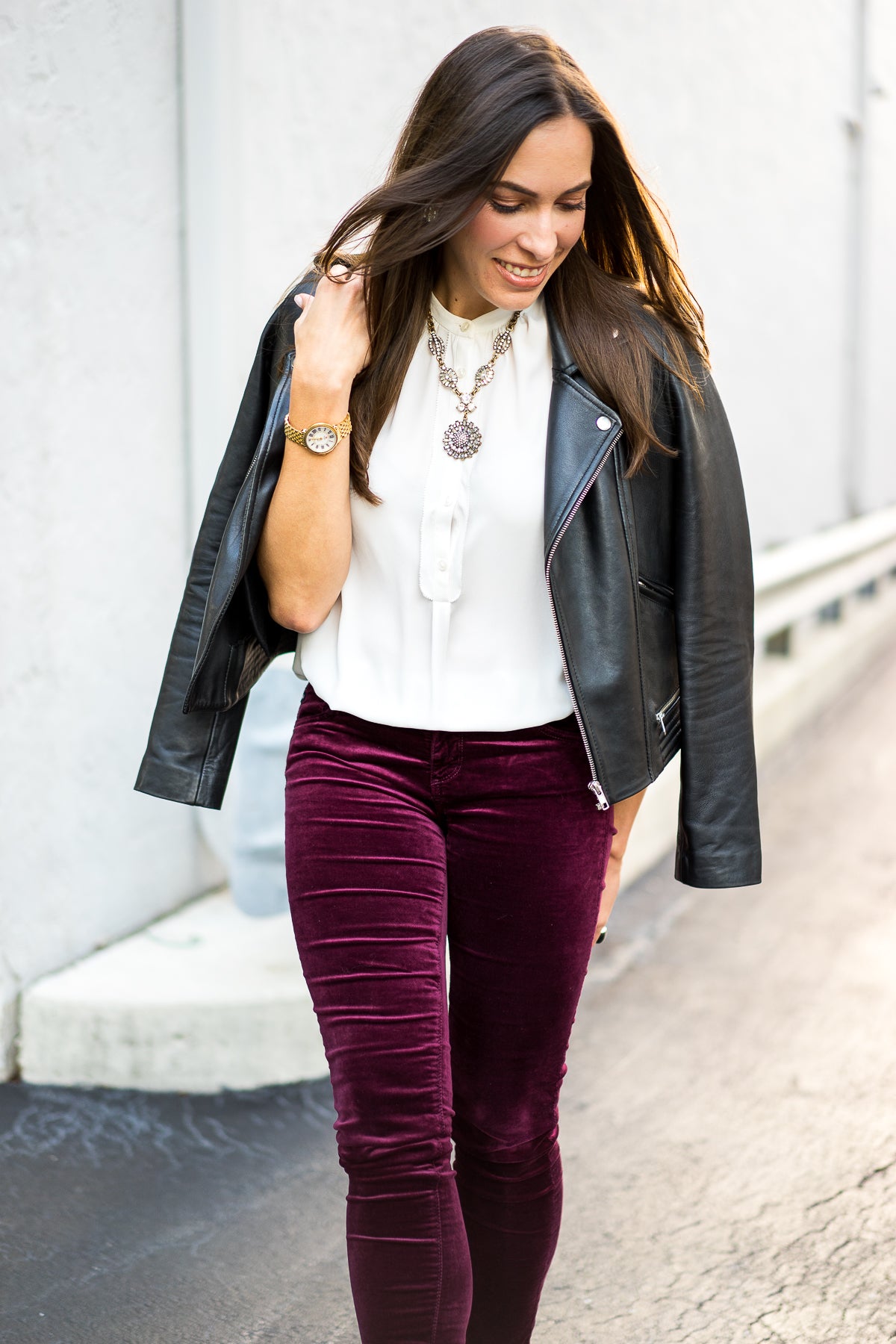 What To Wear With Velvet Leggings?